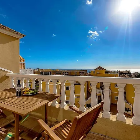 Apartamento In Benimar